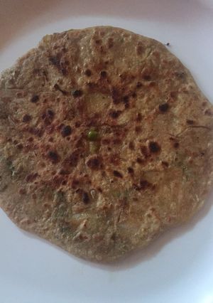 A picture of Green peas paratha.