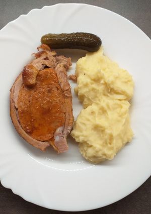 Kolbászhússal töltött dagadó recept fotója