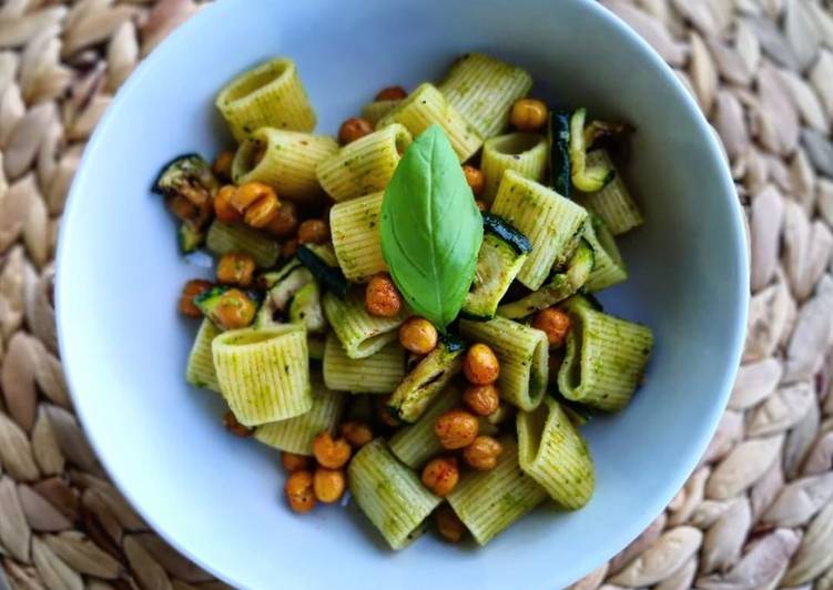 Recipe of Favorite PASTA FREDDA CON PESTO, ZUCCHINE E CECI SPEZIATI AL FORNO