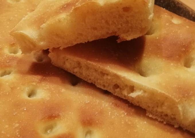 Focaccia morbida da farcire (veloce)