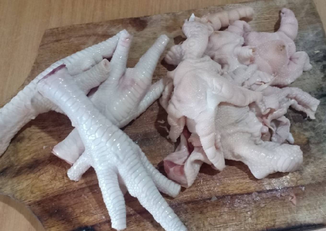 Tips Memisahkan Ceker Ayam dari Tulangnya