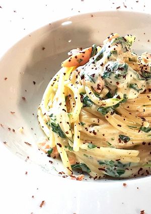 Foto di Spaghetti al salmone, rucola e cioccolato