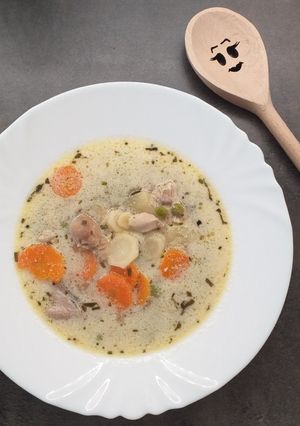 Tárkonyos csirkeraguleves (gluténmentes) recept fotója