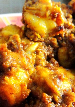 A picture of Prawns Ghee Roast.