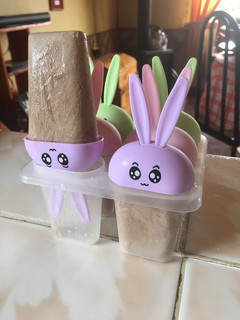 Una foto de Helado de coco y chocolate Grez