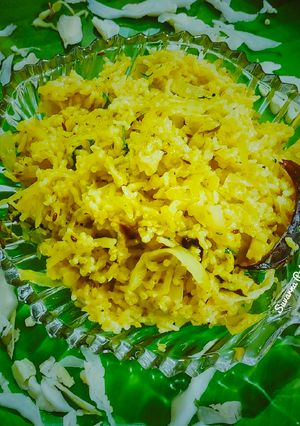 कोबी मसाले भात (Kobi masale bhat recipe in marathi) रेसिपी चे मुख्य फोटो