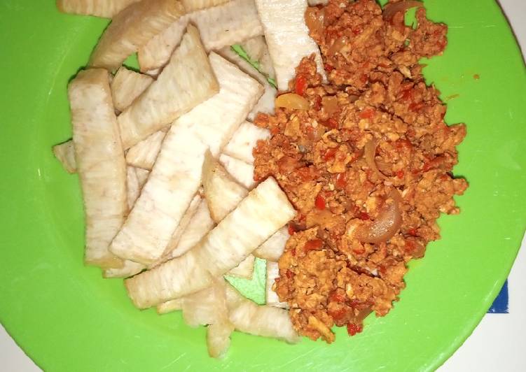 Fried yam nd scrambled eggs Fried yam nd scrambled eggs