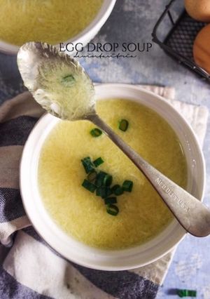 Foto resep Simple Egg Drop Soup (Sup Telur)