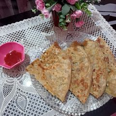 A picture of Aloo ka paratha.