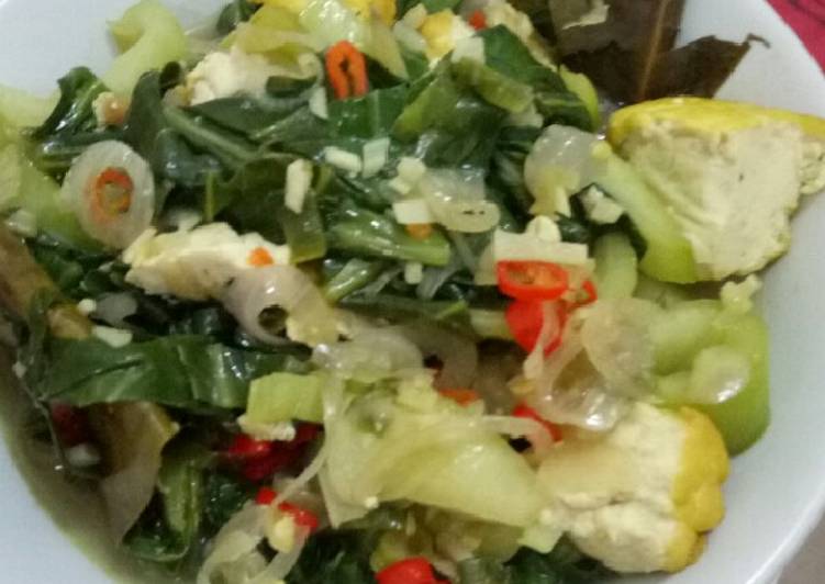 Tumis Pakcoy tahu bandung
