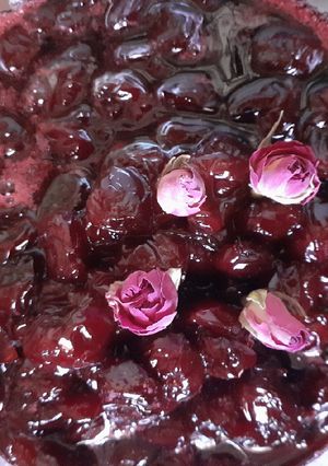 عکسی از دستور مربای آلبالو🍒🍒🍒