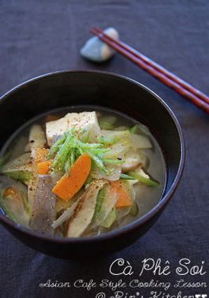 A picture of Kenchin-jiru (Vegetable and Tofu Soup).