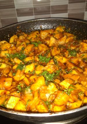 पेरूची आंबट तिखट आणि गोड भाजी (peru chi bhaji recipe in marathi) रेसिपी चे मुख्य फोटो 