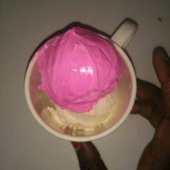 Strawberry and vanilla icecream A picture of Strawberry and vanilla icecream.