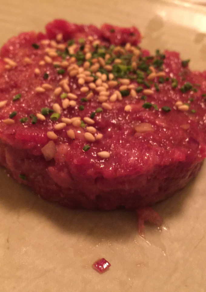 Una foto de Tartar de ternera wagyu