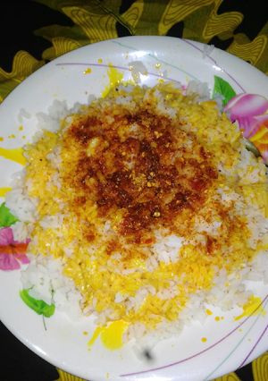 A picture of Shinkafa fara da mai.