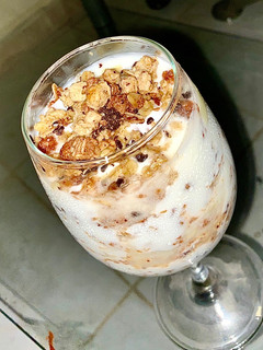 A picture of Yoghurt perpait.
