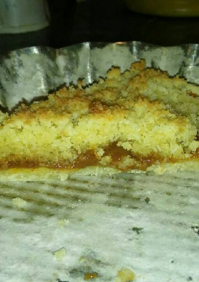 Una foto de Tarta de dulce de leche con Crumble de Coco 😘