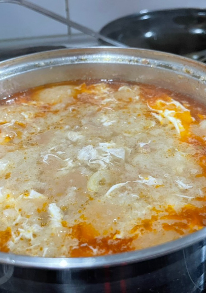 Una foto de Sopa castellana o sopa de ajo