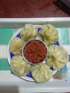 वेज मोमोस (Veg momos recipe in hindi) रेसिपी मुख्य फोटो