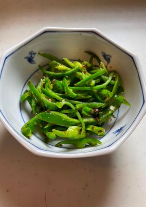 錦松梅<きんしょうばい>（日本鰹魚鬆）青椒🫑 的食譜成品照片
