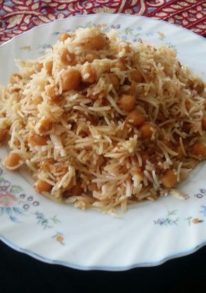 A picture of Chana Mint pulao.