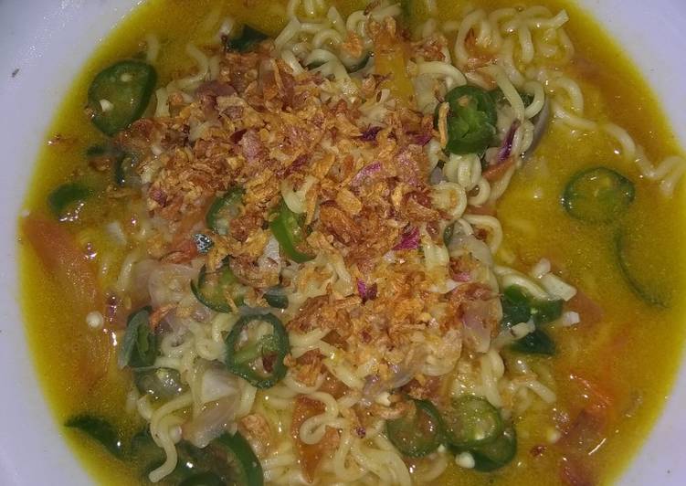 Cara Gampang Membuat Indomie kari cabe ijo yang Lezat