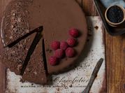 Una foto de tarta sin horno de cuajada