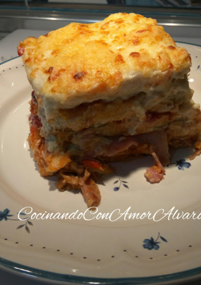 Una foto de Pastel de pollo y bacón