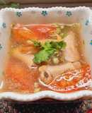 Canh cà chua nấu chân gà