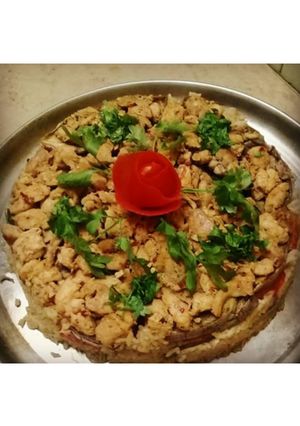 صورة لوصفة مقلوبة دجاج لذيذةةة