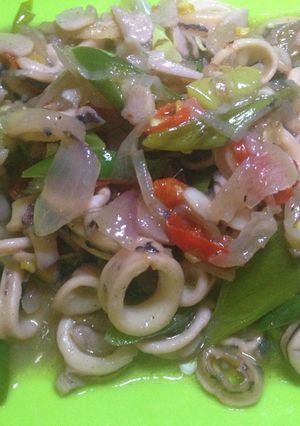 Foto resep Cumi asem pedes