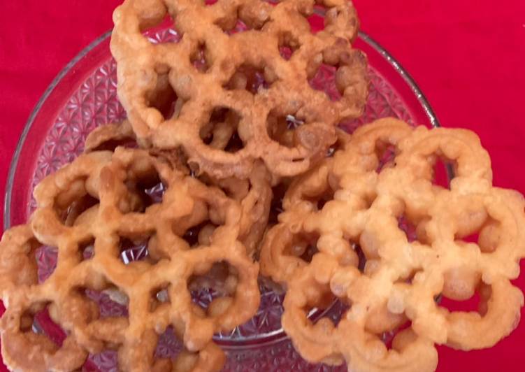 Steps to Prepare Super Quick Homemade Eggless rose cookies
