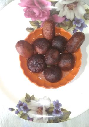 गुलाब जामुन (Gulab jamun recipe in Hindi) रेसिपी मुख्य फोटो