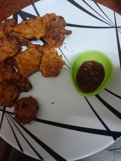 प्याज पकौड़ा(pyaz pakoda recipe in hindi) रेसिपी मुख्य फोटो