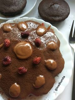 ডেকাডেন্ট চকলেট কেক(Decadent chocolate cake recipe in Bengali) রেসিপির প্রধান ছবি