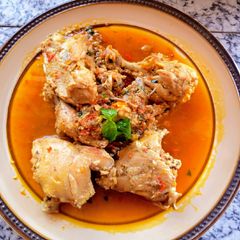 A picture of Chicken pepper soup.