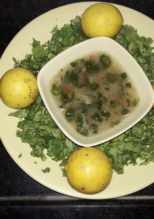 લેમન સૂપ(lemon Soup Recipe in Gujarati) રેસીપી મુખ્ય ફોટો