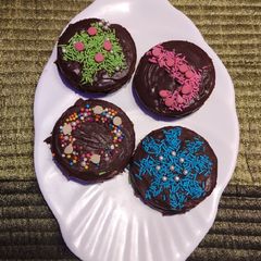 A picture of Marie Biscuit Choco pies.