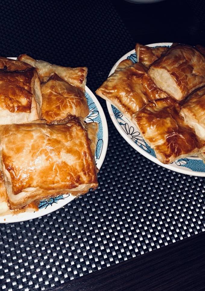 Слойки с творогом