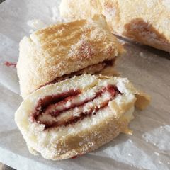 A picture of Swiss roll.