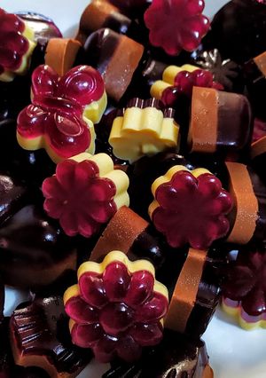 Una foto de CHOCOGELATINAS🍓Con Mantequilla🥜 de Maní...!