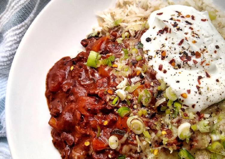 Simple Way to Make Any-night-of-the-week Hearty Vegetarian Chilli