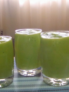 A picture of Banana and ovacado smoothie#Themechallenge.