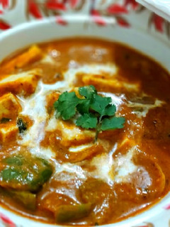 कढ़ाई पनीर(इन रेस्टोरेंट स्टाइल)(kadai paneer recepie in hindi)in restaurant style रेसिपी मुख्य फोटो