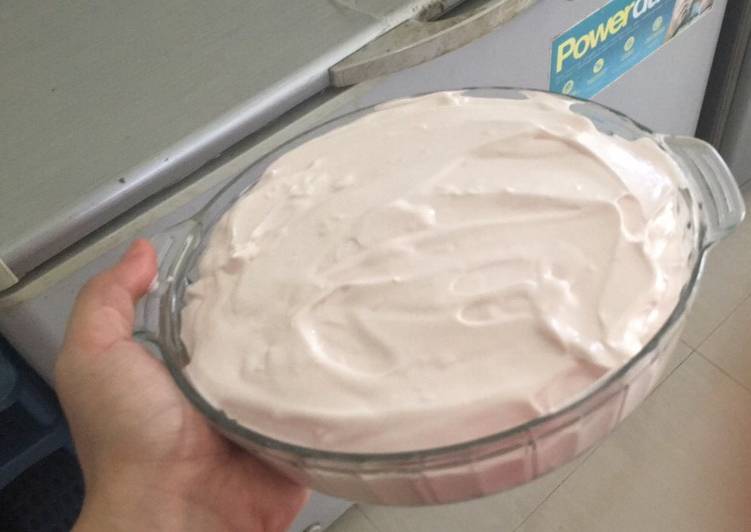 Resep Es Krim lembut rumahan / Ice cream irit rasa strawberry Anti Gagal