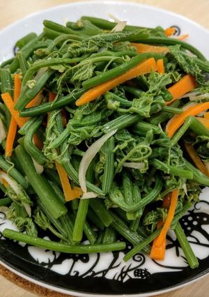 薑炒龍鬚菜 的食譜成品照片