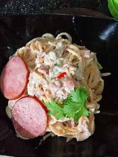A picture of Spaghetti with Cream Sauce.
