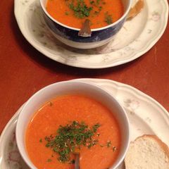 A picture of Sweet and Sour Soup.