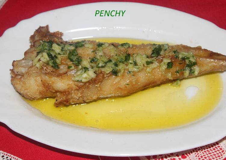 Rape rebozado con ajo y perejil